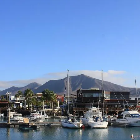 Playa Blanca Sleeps 4 With Air Con And Wifi *
